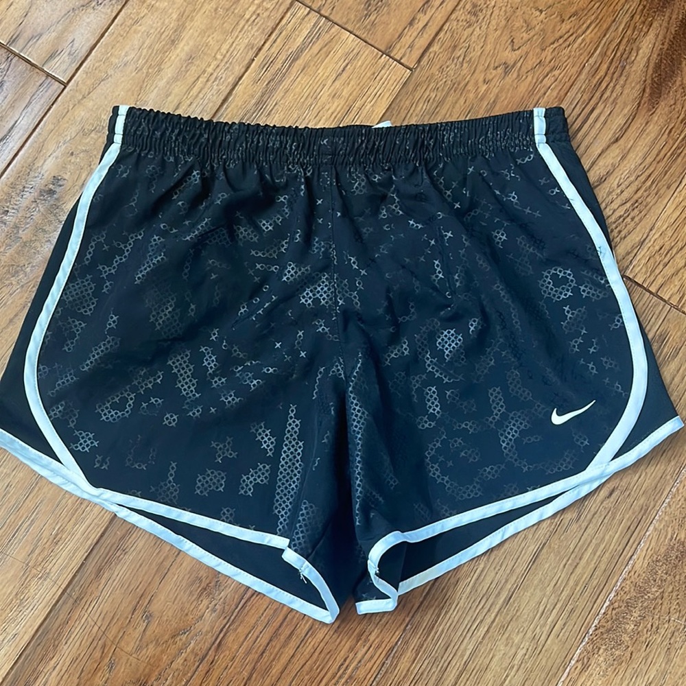 black nike texture shorts
